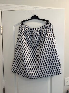 J. Crew Factory NWT size 8 Navy and White Geometric A-Line Skirt